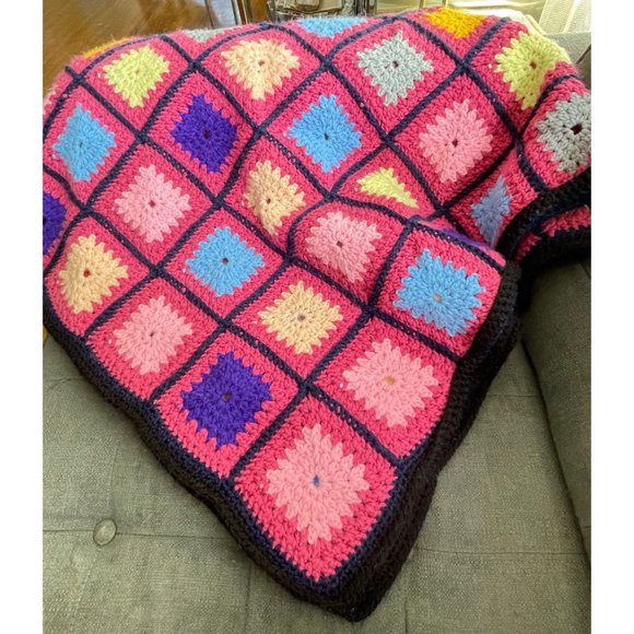 Vintage throw, granny square throw, granny square afghan, crochet throw - Picture 4 of 6